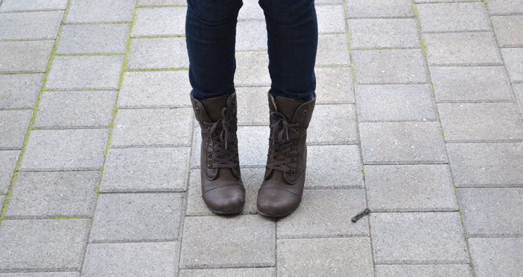 brown-lace-up-boots