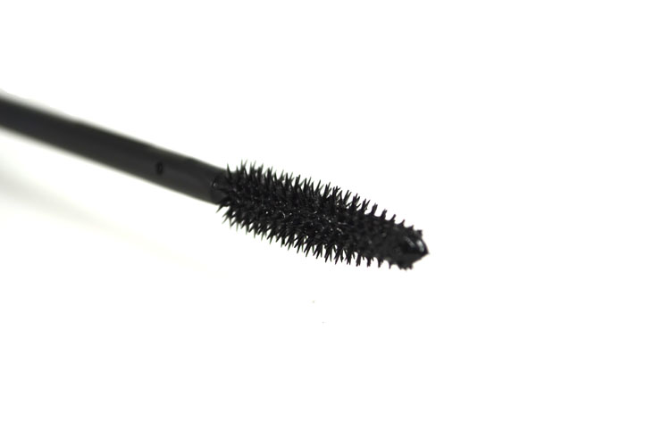 avon-winged-out-mascara-2