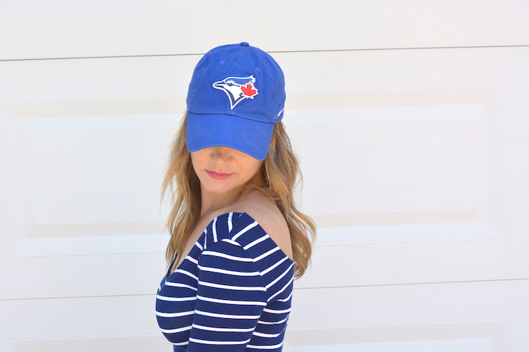 What to Wear to a Toronto Blue Jays Game 2016