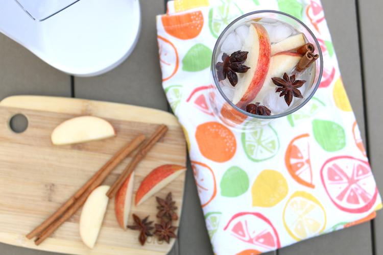 How to Detox After a Long Weekend + DIY Detox Drink