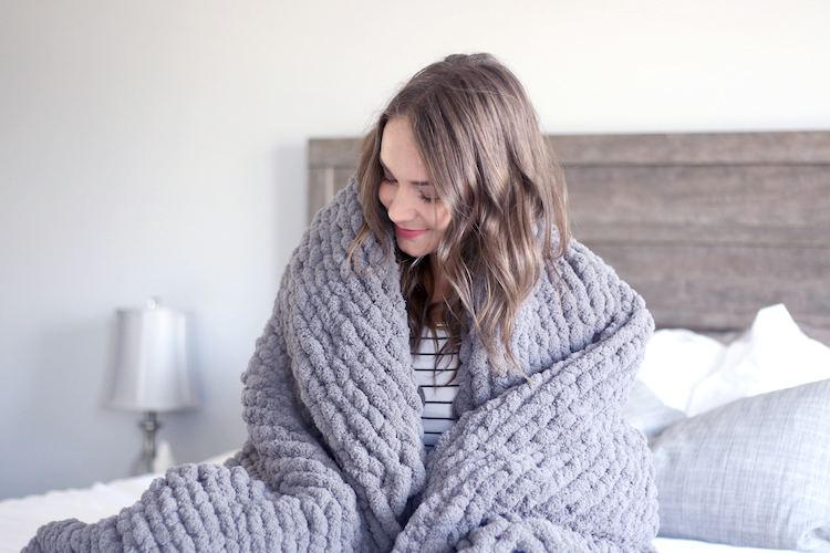 How to Hand Knit a Chunky Blanket | Easy Youtube Video Tutorial